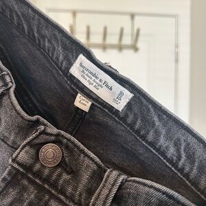ABERCROMBIE | the ankle straight Jean, ultra high rise | size 30/10R
